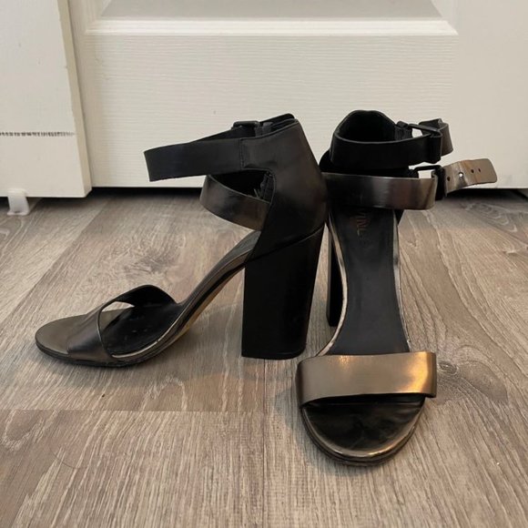 Vince Shoes - Vince Lana Metallic Chunky Block Heels Colorblock Double-Buckle Sandals Sz 39